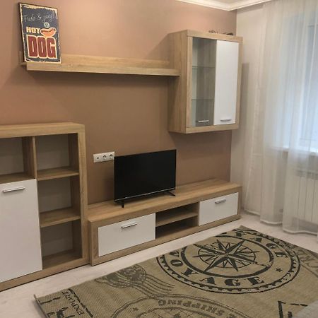אוזהורוד Gil Apartments, 38 Prospect Svobody מראה חיצוני תמונה