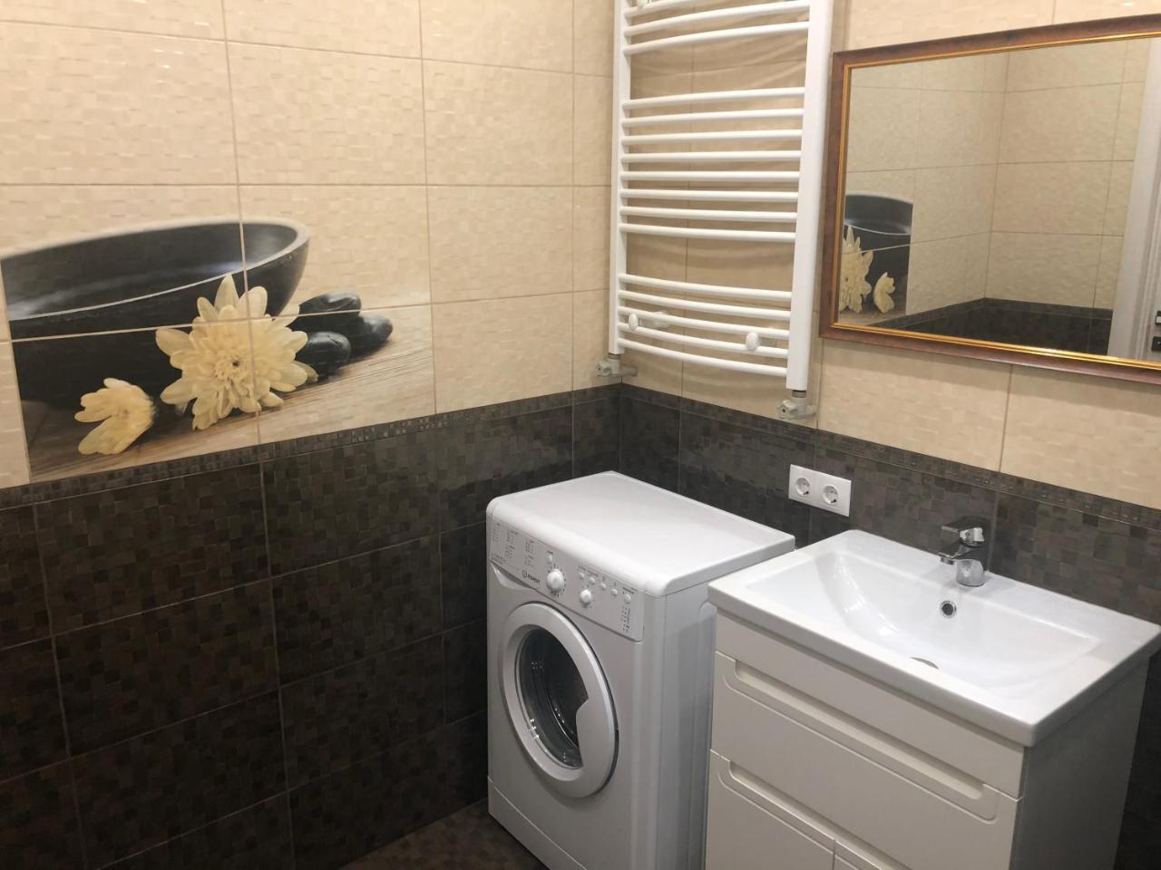 אוזהורוד Gil Apartments, 38 Prospect Svobody מראה חיצוני תמונה