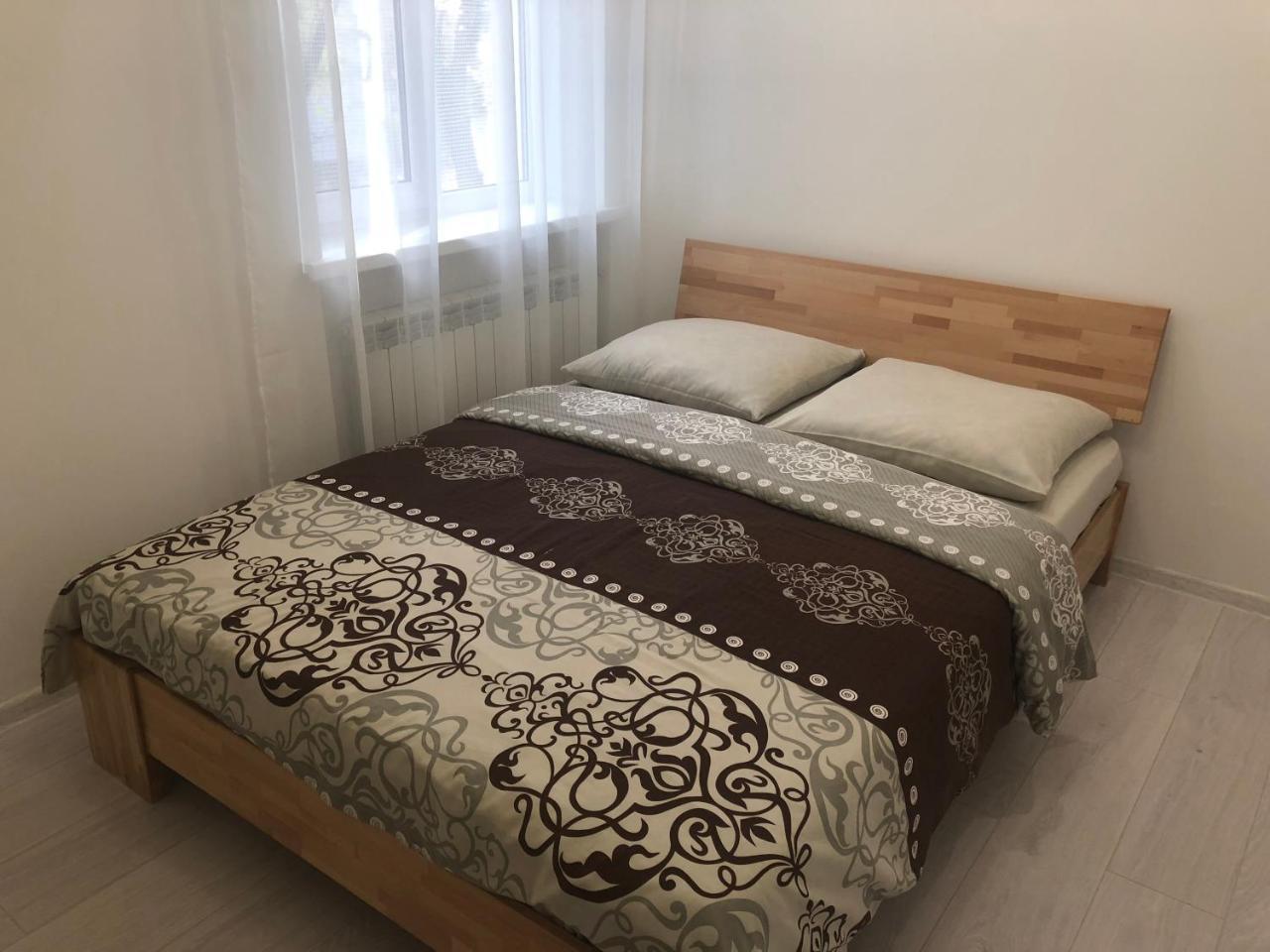 אוזהורוד Gil Apartments, 38 Prospect Svobody מראה חיצוני תמונה