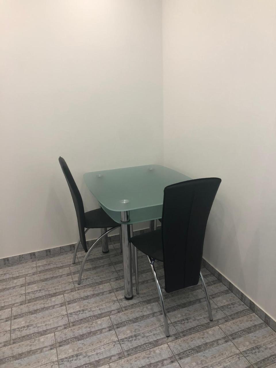אוזהורוד Gil Apartments, 38 Prospect Svobody מראה חיצוני תמונה