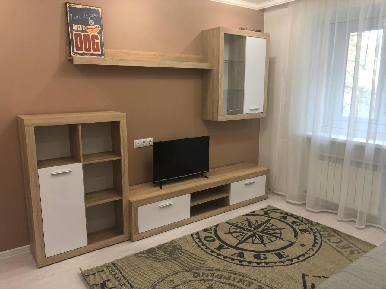 אוזהורוד Gil Apartments, 38 Prospect Svobody מראה חיצוני תמונה